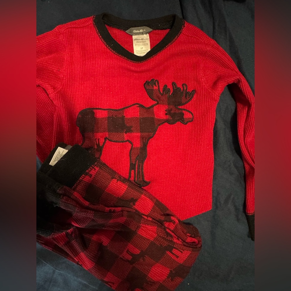 Eddie Bauer Kids Red and Black Moose Thermal Pajama Set